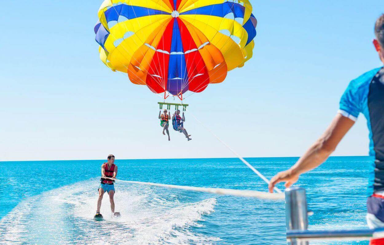 Parasailing experience in Goa